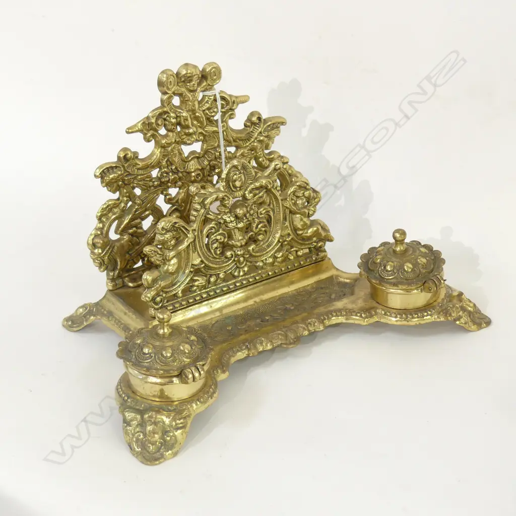 BRASS INKWELL / LETTERHOLDER Image 1++