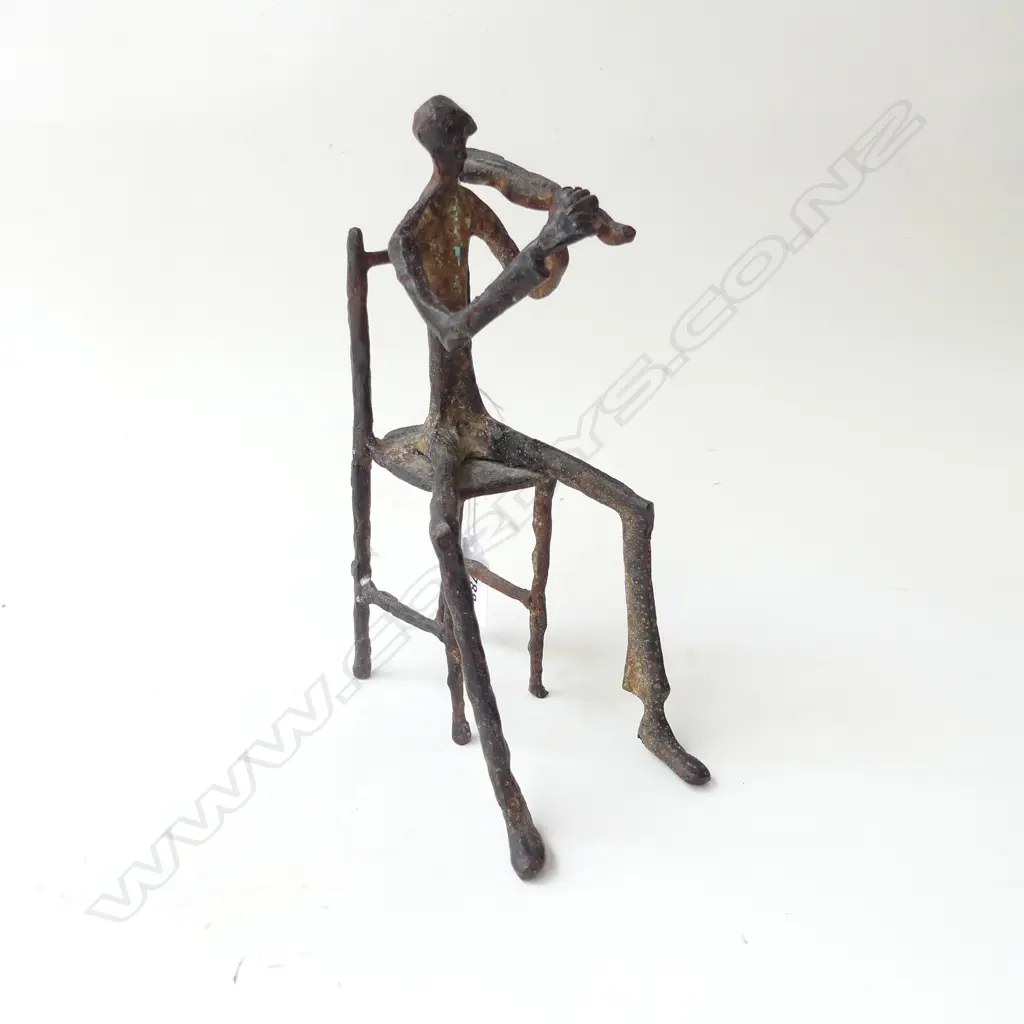 METAL ELONGATED FIGURE; SEATED VIOLINIST H.230mm Image 1++