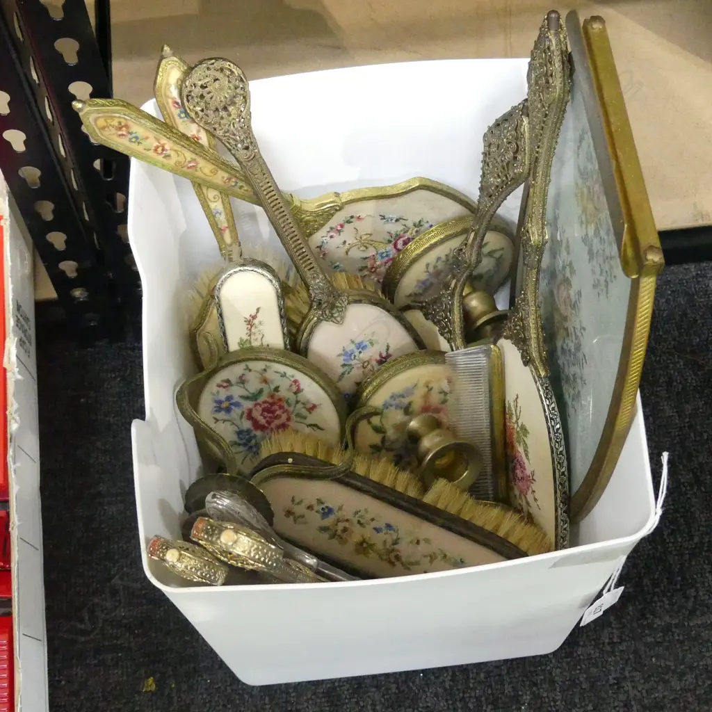 BOX LOT ASST. VANITY SETS; BRUSHES, MIRRORS ETC Image 1++