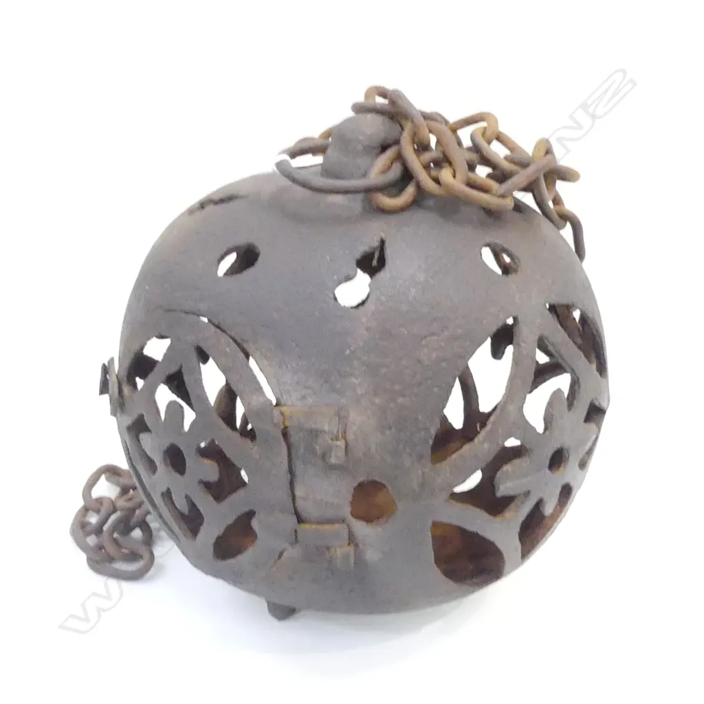 CAST IRON LANTERN 240mm dia Image 1++