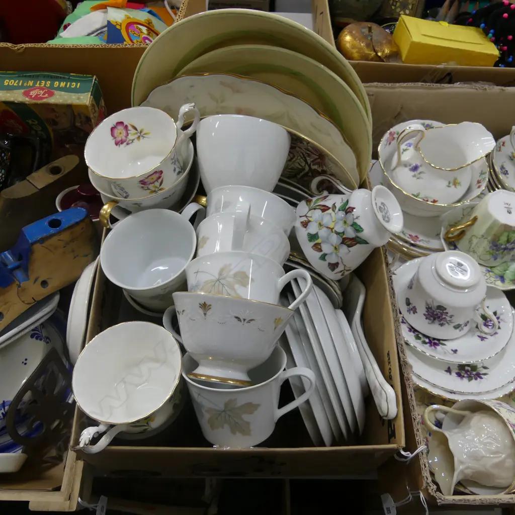 BOX LOT ASST. CHINA / PEWTER TANKARDS Image 1++