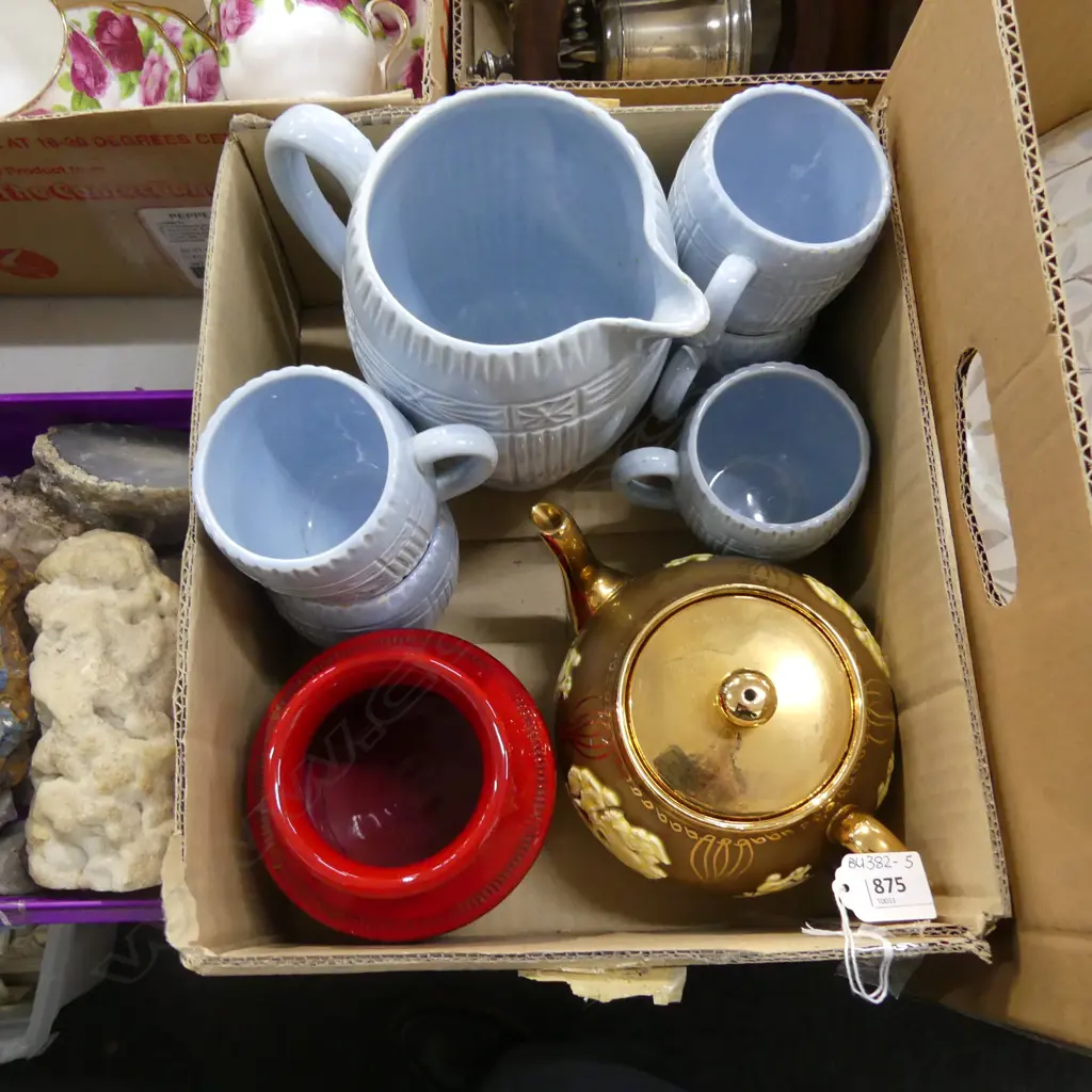 SM BOX ASST CHINA INCL ENGLISH JUG & MUGS, SADLER TEAPOT ETC.. Image 1++