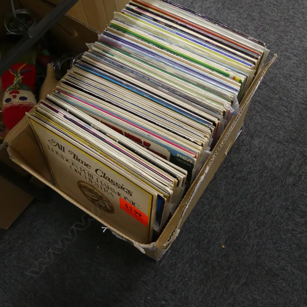 LG BOX VINYL RECORDS Image 1++