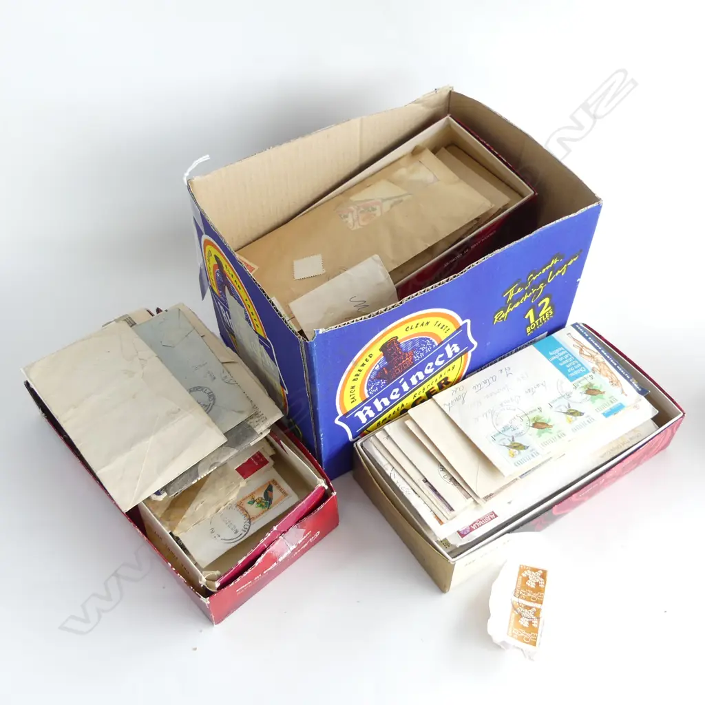 BOX LOT ASST. STAMPS  Image 1++