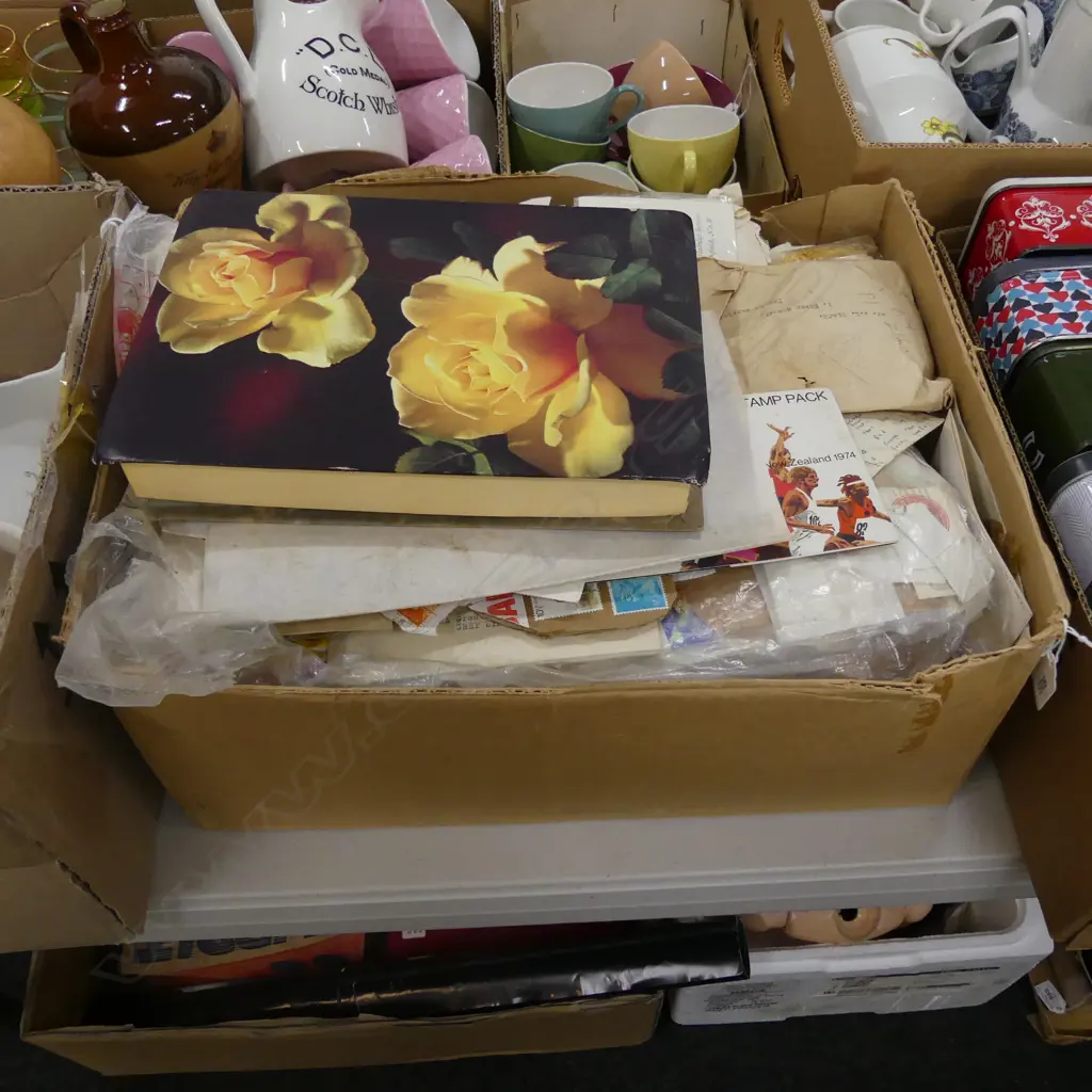 BOX LOT ASST. STAMPS  Image 1++