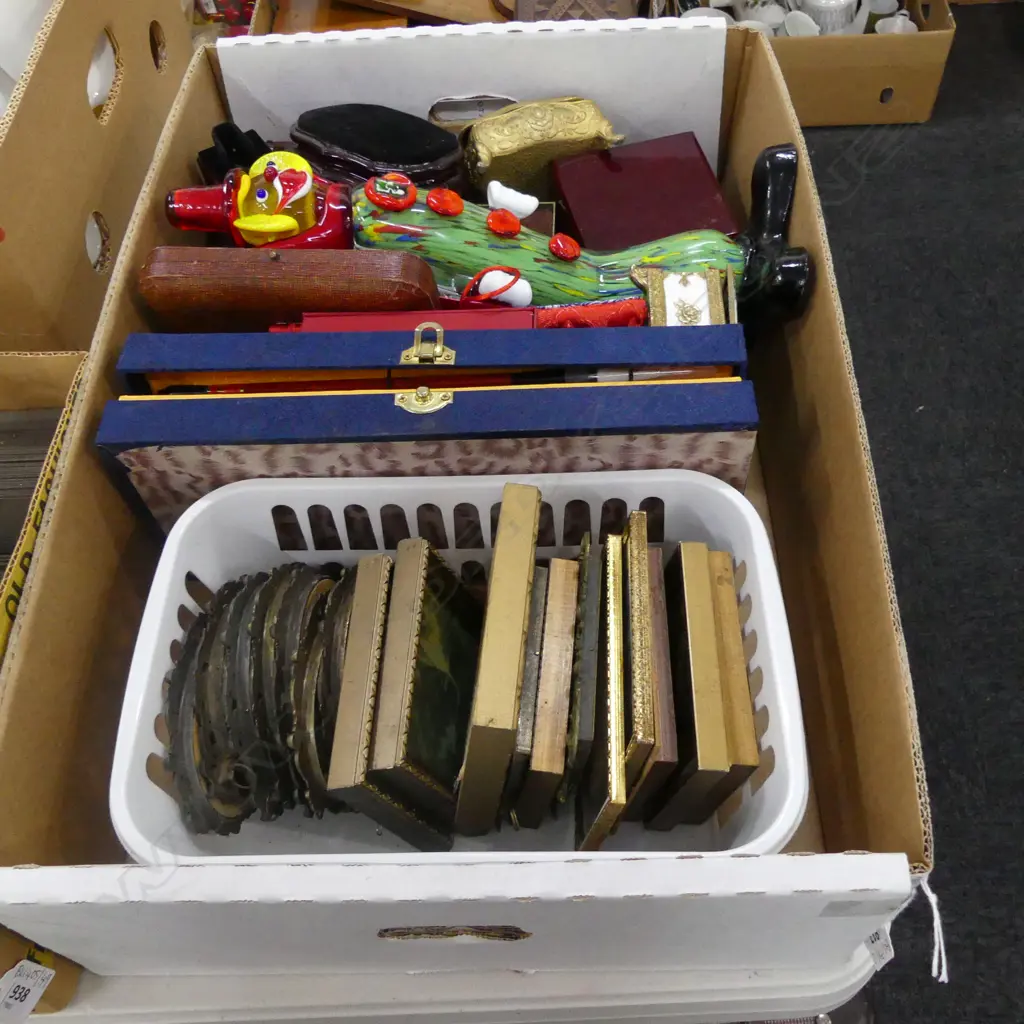 BOX LOT ASST. ARTWORKS, ART GLASS CLOWN, ORIENTAL STANDS ETC Image 1++