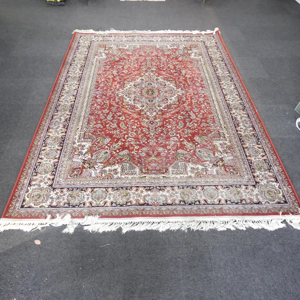 LG MACHINE WOVEN RUG Image 1++