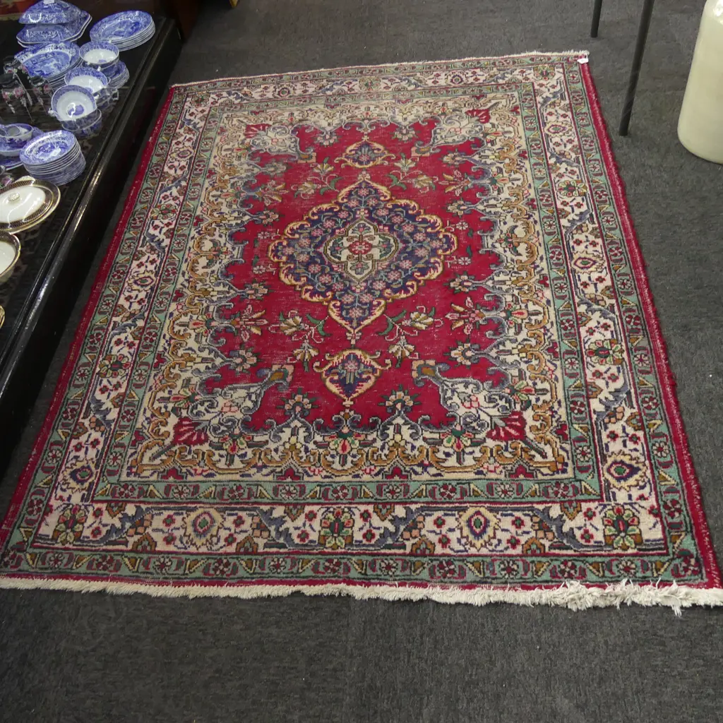 LARGE IRANIAN HAND KNOTTED WOOL PILE RUG (SOME WEAR) 1900x1450mm Image 1++