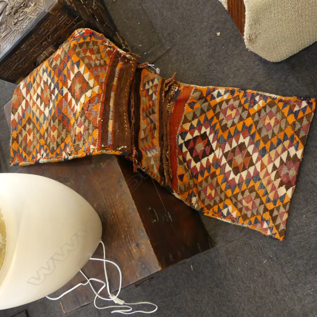 KELIM H/WOVEN SADDLE BAGS FINE TRIANGULAR DECORATION Image 1++