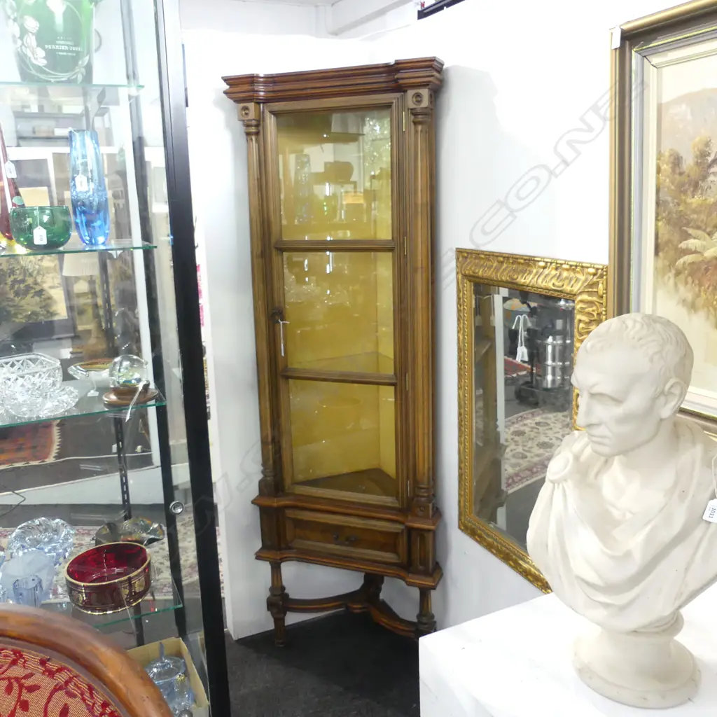 ORNATE EUROPEAN STYLE GLAZED CORNER CABINET 520x520x1870mm Image 1++