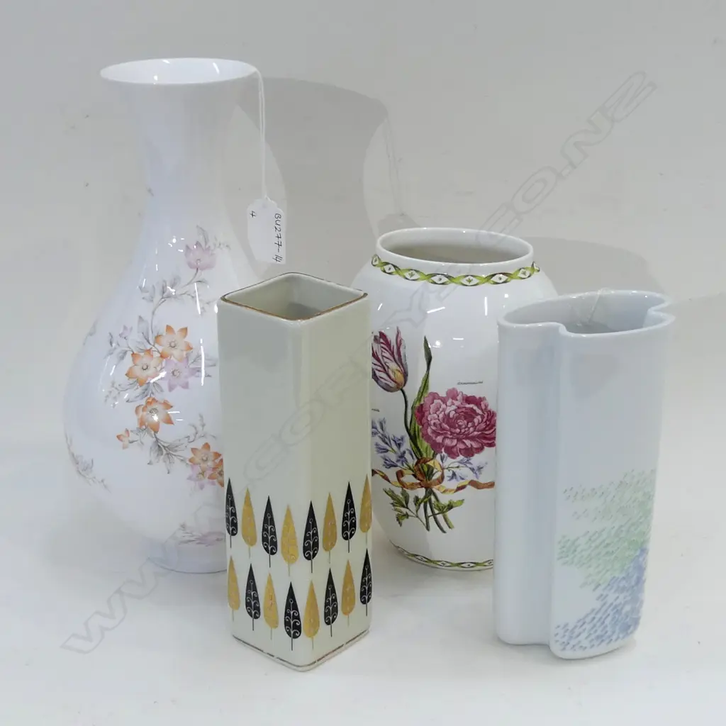 4 CERAMIC VASES; 2 ENGLISH & 2 GERMAN - LARGEST H. 295MM Image 1++