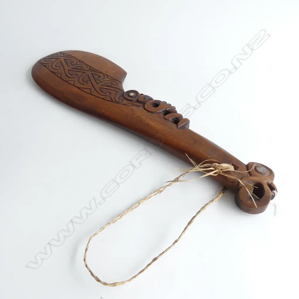 MAORI CARVED KAURI PATU L.460mm Image 1++