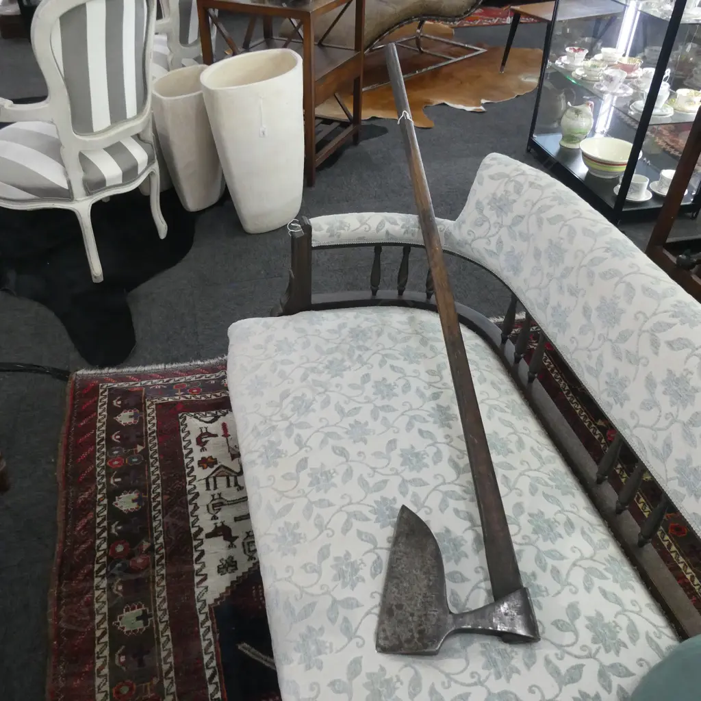 OLD JAPANESE AXE FORGED 'BEARDED' SHAPED STEEL HEAD V.LONG HANDLE. L.1560mm Image 1++