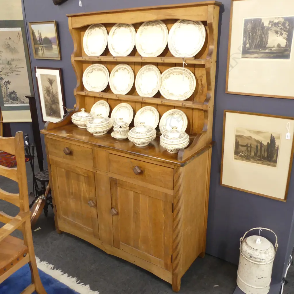 CHAPMAN TAYLOR ADZED RIMU PLATE RACK DRESSER Image 1++