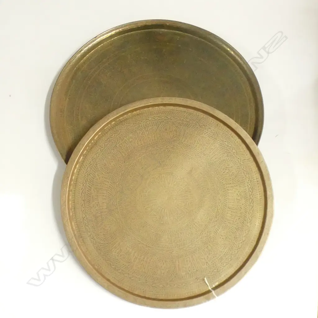 2 LARGE MIDDLE EASTERN / INDIAN BRASS TRAYS 630mm dia Image 1++