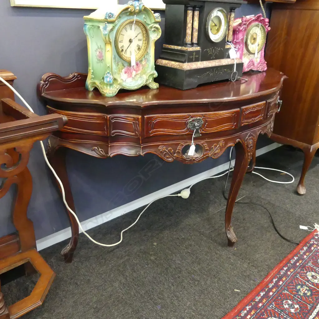 DEMILUNE HALL TABLE 1225x430x790mm Image 1++