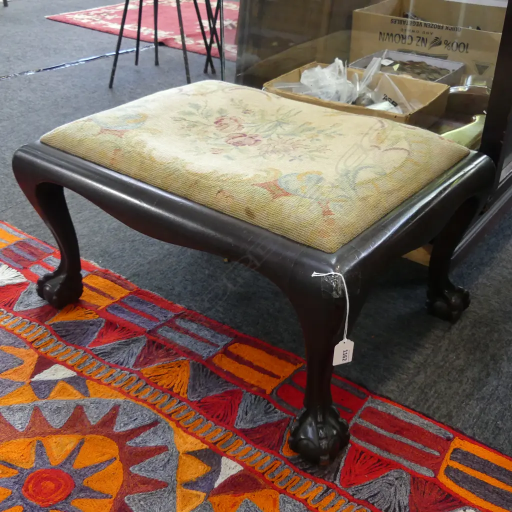 QUEEN ANNE STYLE FOOT STOOL w. NEEDLWORK TOP 620x470mm Image 1++