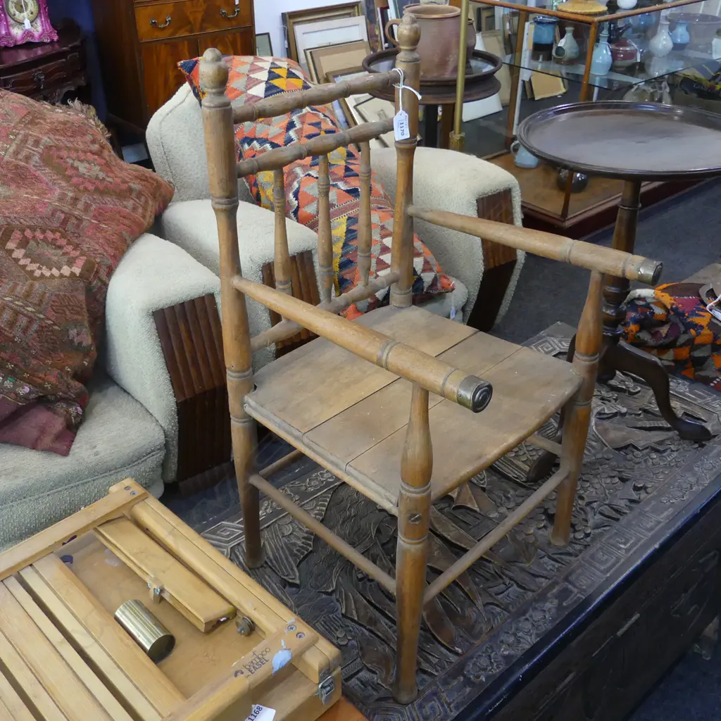 VINTAGE PINE CHILDS CHAIR  Image 1++