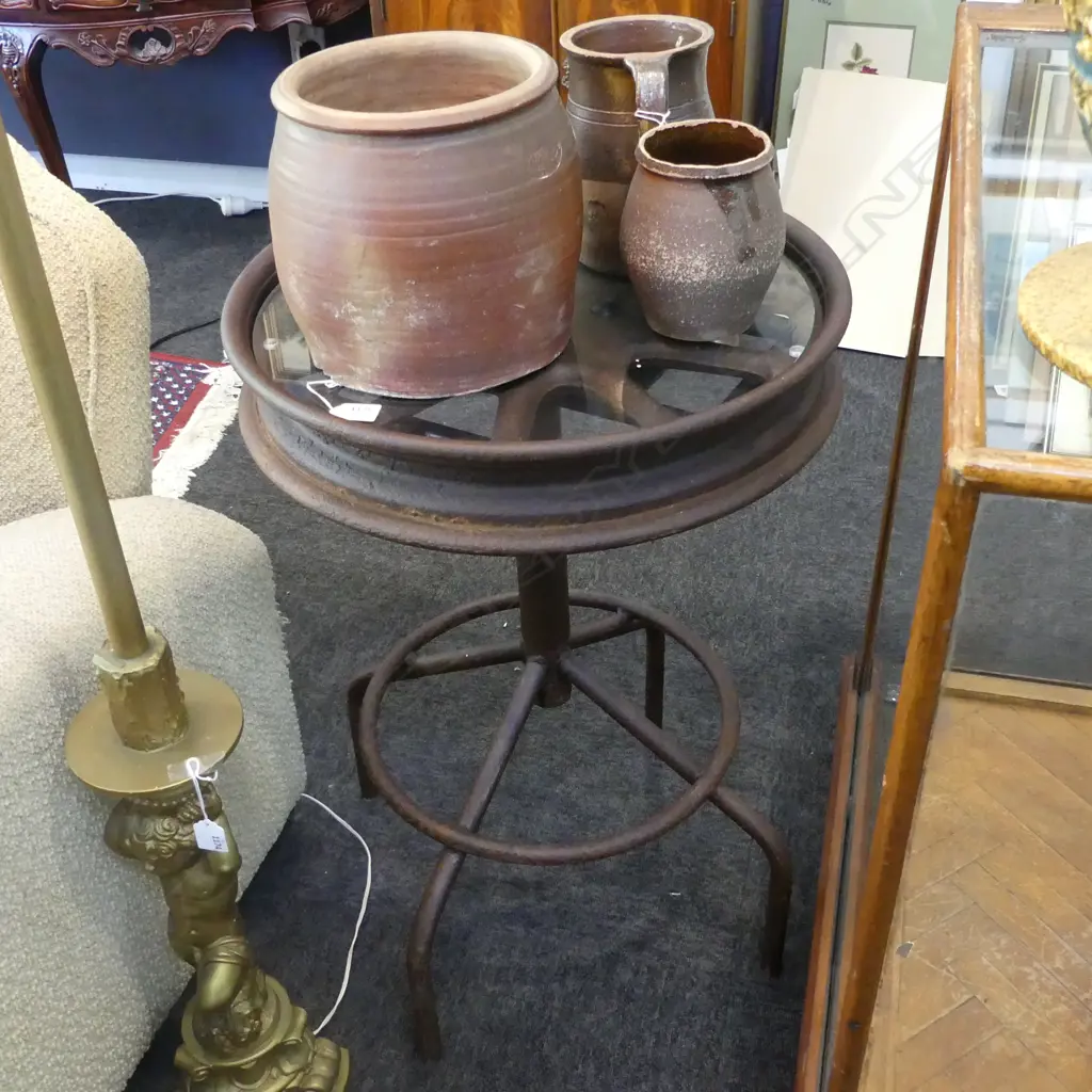 VINTAGE CAR WHEEL TABLE DIA 515MM Image 1++
