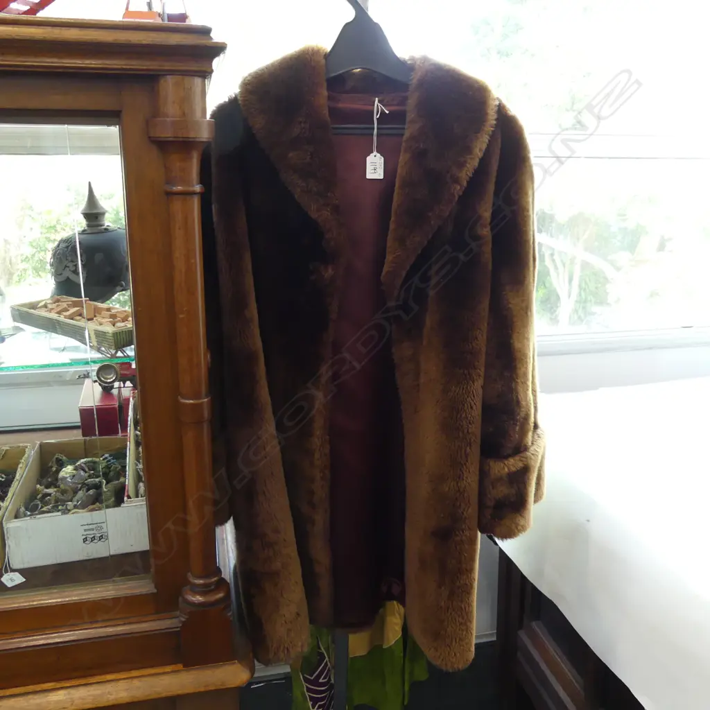 3/4 LENGTH FAUX FUR COAT  Image 1++