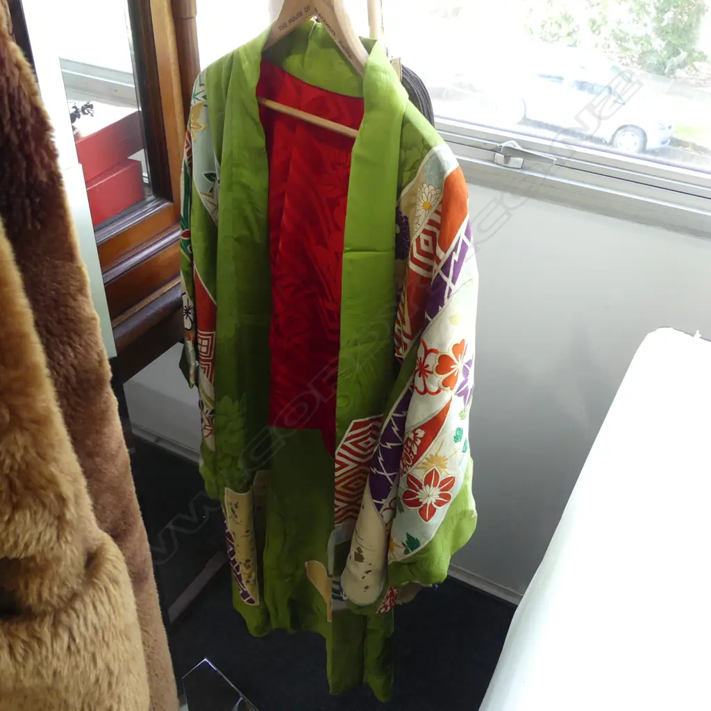LIME GREEN KIMONO JACKET Image 1++