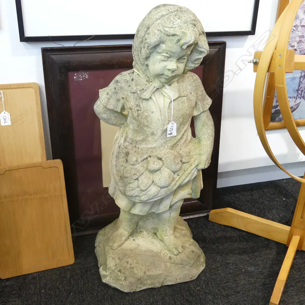 VINTAGE CONCRETE GARDEN STATUE H.700mm Image 1++
