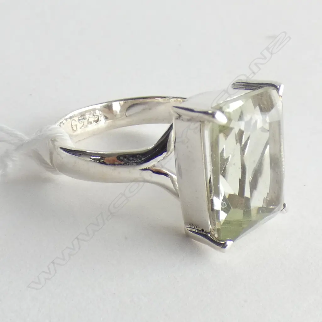 GREEN AMETHYST & 925 SILVER RING  Image 1++