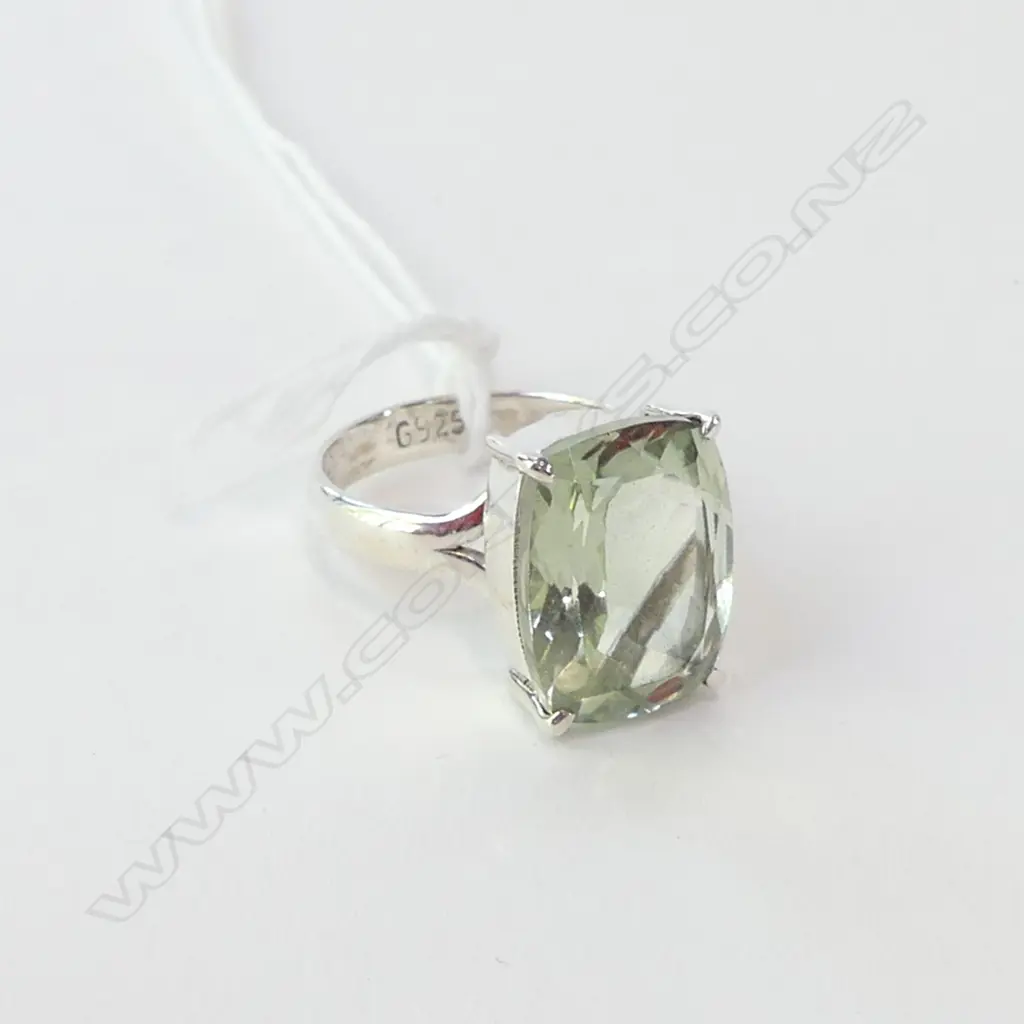 GREEN AMETHYST & 925 SILVER RING  Image 1++