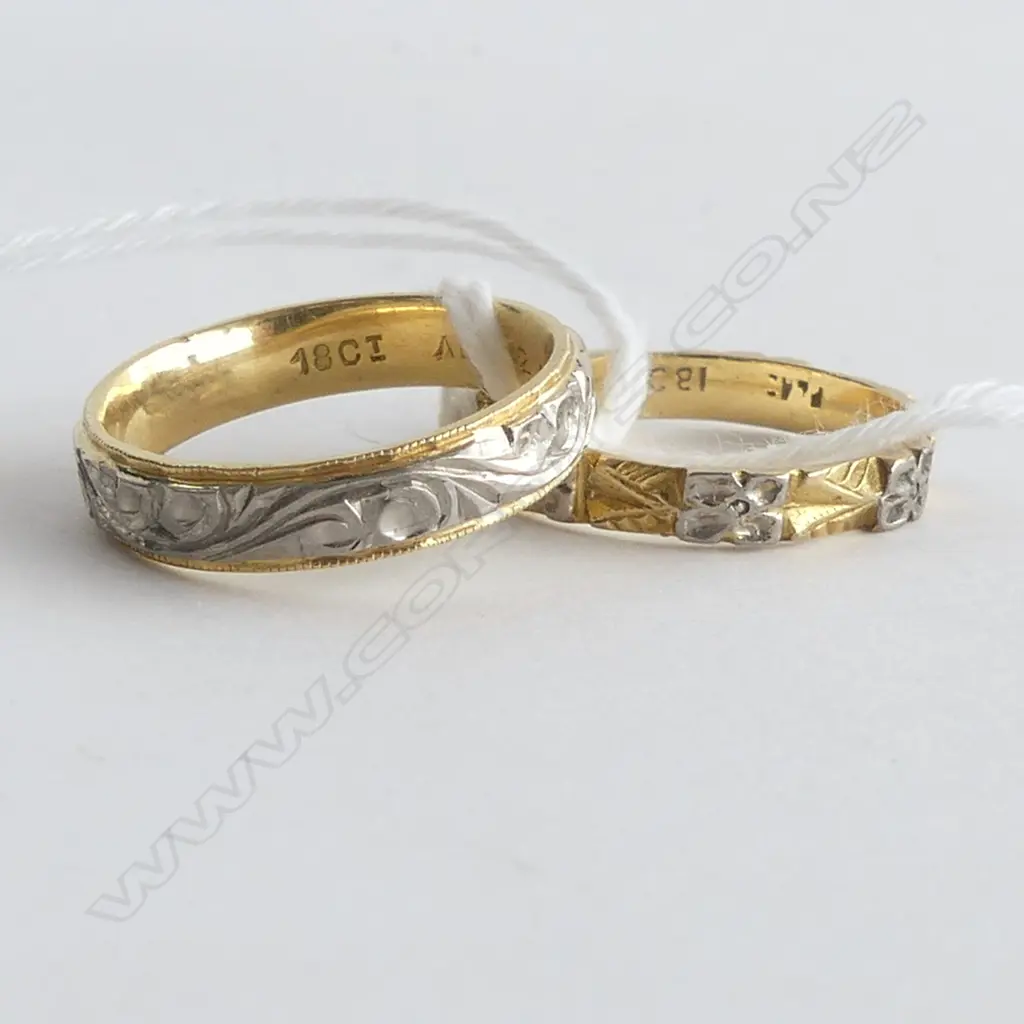 2 X 18CT GOLD PALLADIUM BAND RINGS NEW OLD STOCK 6.67gms Image 1++