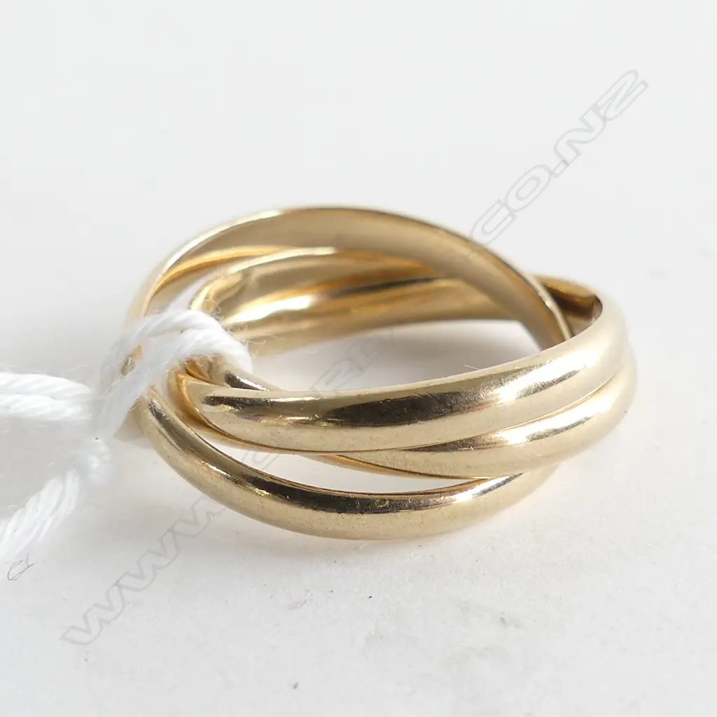 9CT GOLD RUSSIAN WEDDING RING 4.2GMS  Image 1++
