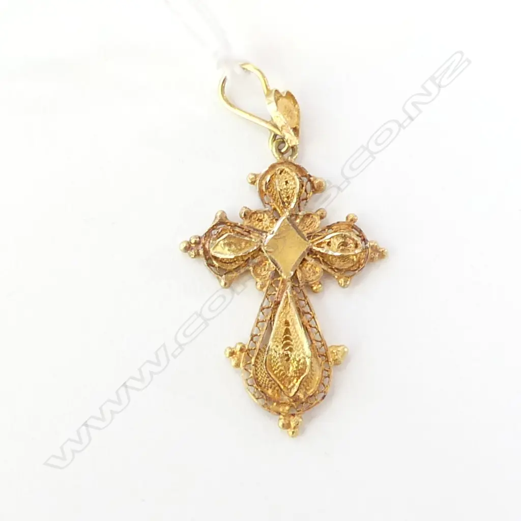 18K GOLD CRUCIFIX, 3.14gm, 38 x 20mm (MARKED AND TESTED) Image 1++