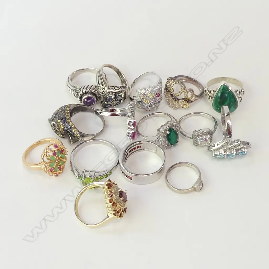 12 STG RINGS (2 SILVER GILT) 63 GRAMS Image 1++