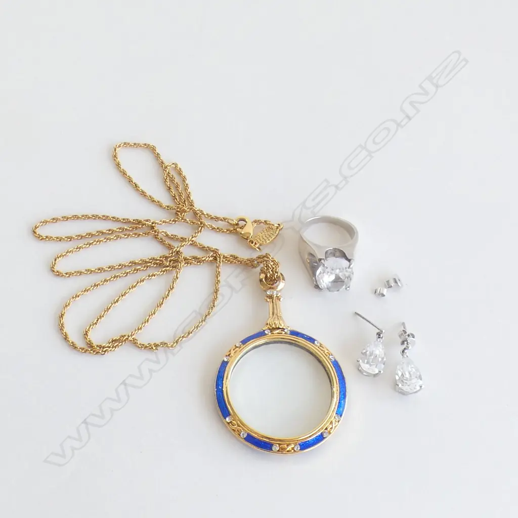 STG SILVER RING WITH LG CRYSTAL STONE & PR DROP EARRINGS (1 BUTTERFLY BACK IS A/F) + GOLD TONE EYE GLASS PENDANT & CHAIN Image 1++