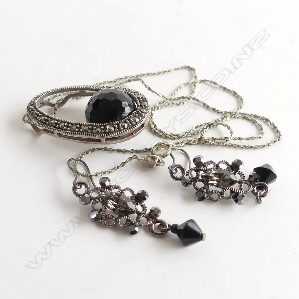 3 PC SET 925 SILVER NECKLACE WITH BLACK FACETED BEAD MARCASITE MICRO PAVÉ PENDANT & DROP EARRINGS Image 1++