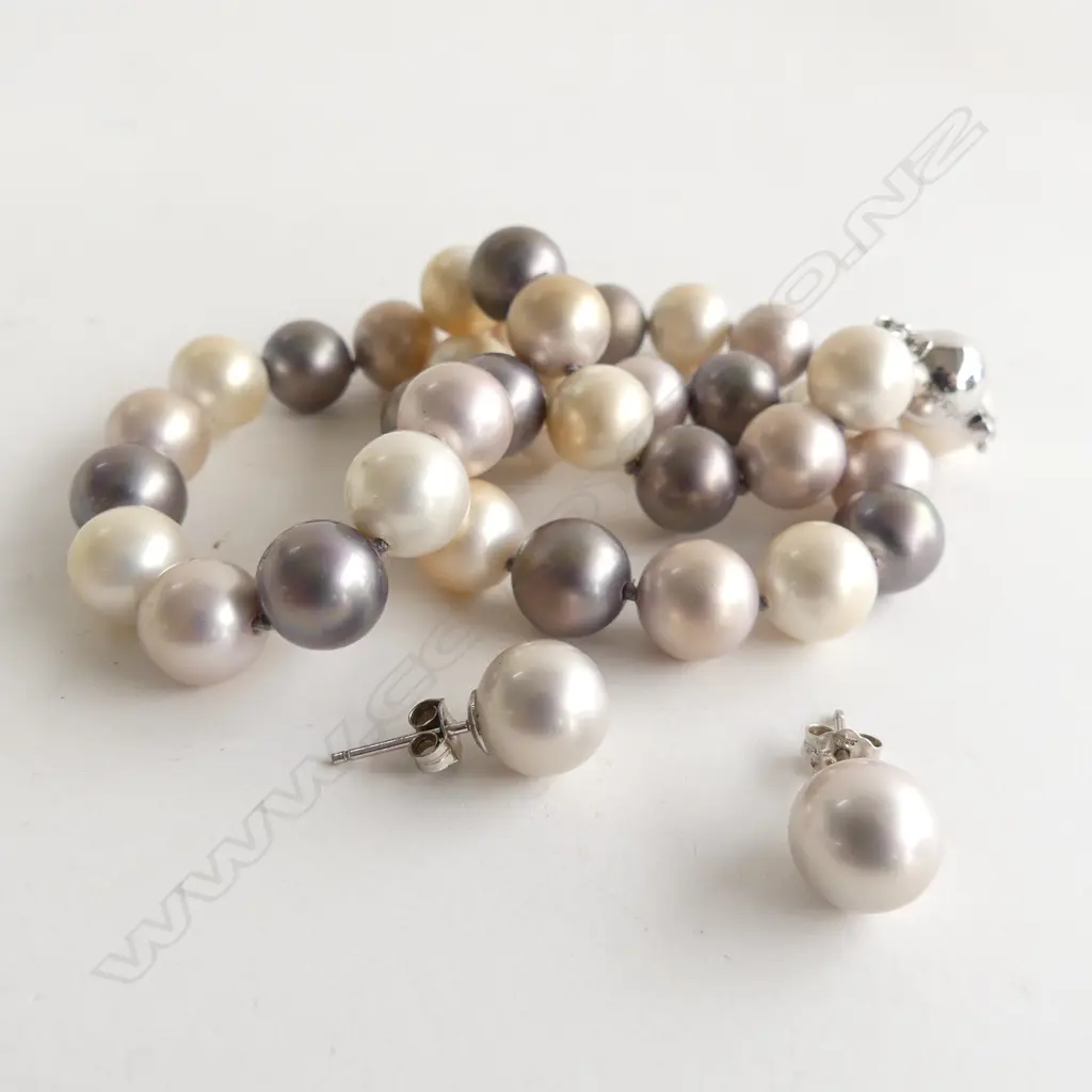 MULTI COLOURED FAUX PEARL BEAD NECKLACE (200MM) & STUD EARRINGS Image 1++