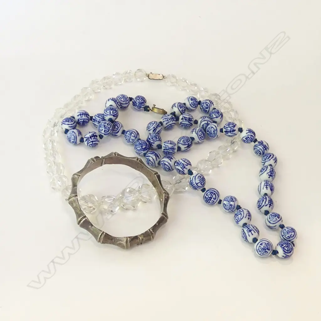 JEWELLERY; BLUE & WHITE CERAMIC BEAD NECKLACE, HINGED BANGLE + 1 OTHER  Image 1++