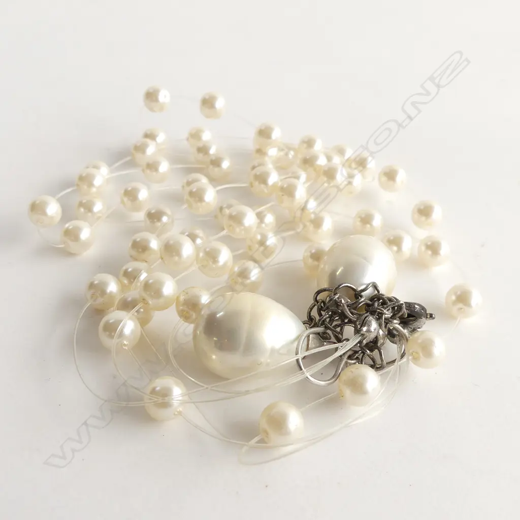 FAUX PEARL 3 STRAND FISHING LINE NECKLACE + PR DROP EARRINGS  Image 1++