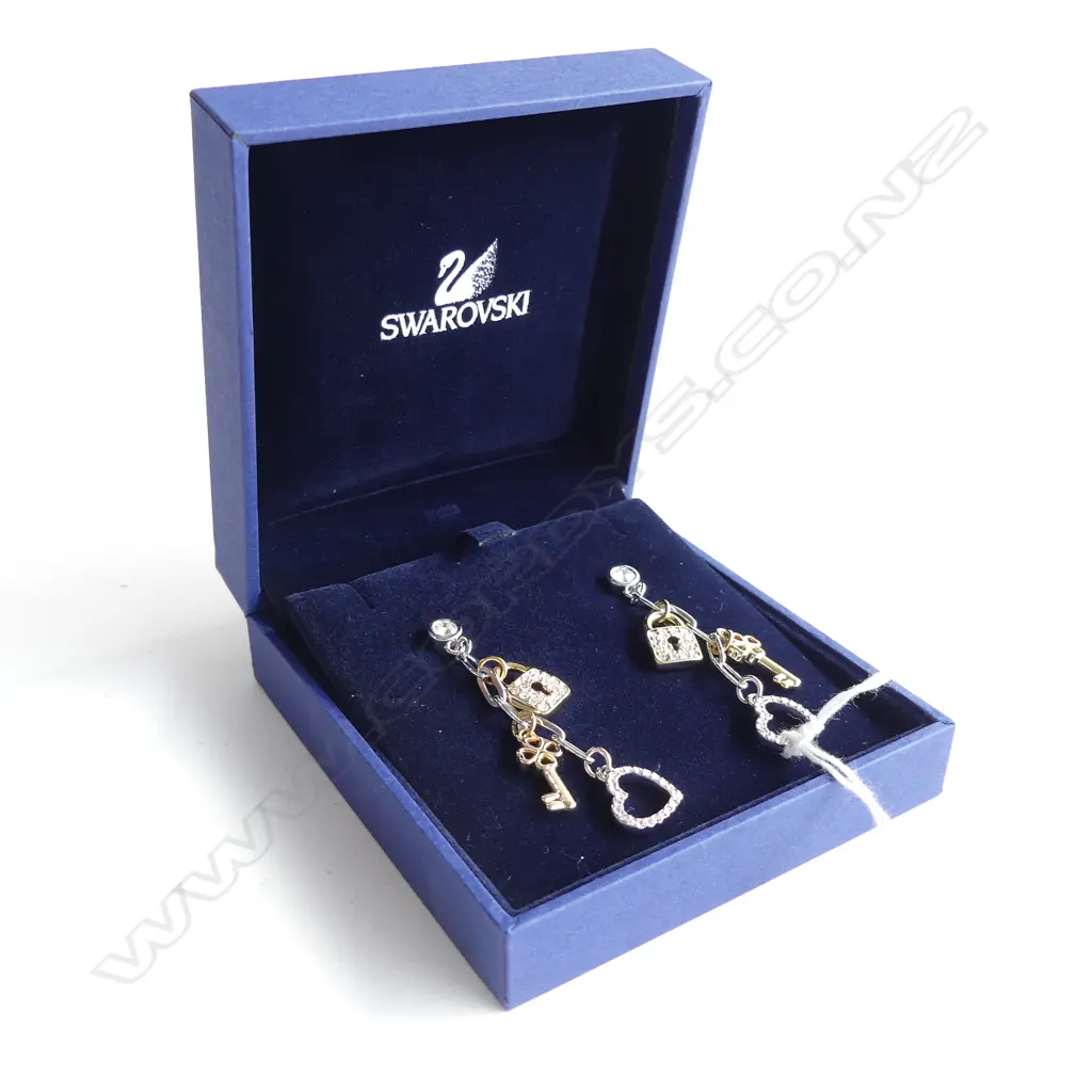 PR SWAROVSKI 3 CHARM EARRINGS in BOX Image 1++
