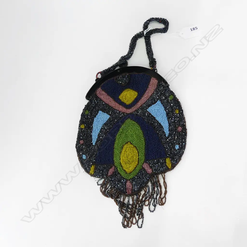 ART DECO BEADED BAG WITH TASSELS Image 1++