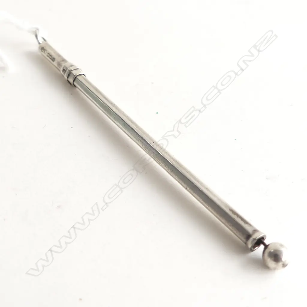 C1920 SILVER HEXAGONAL PROPELLING SWIZZLE STICK Image 1++