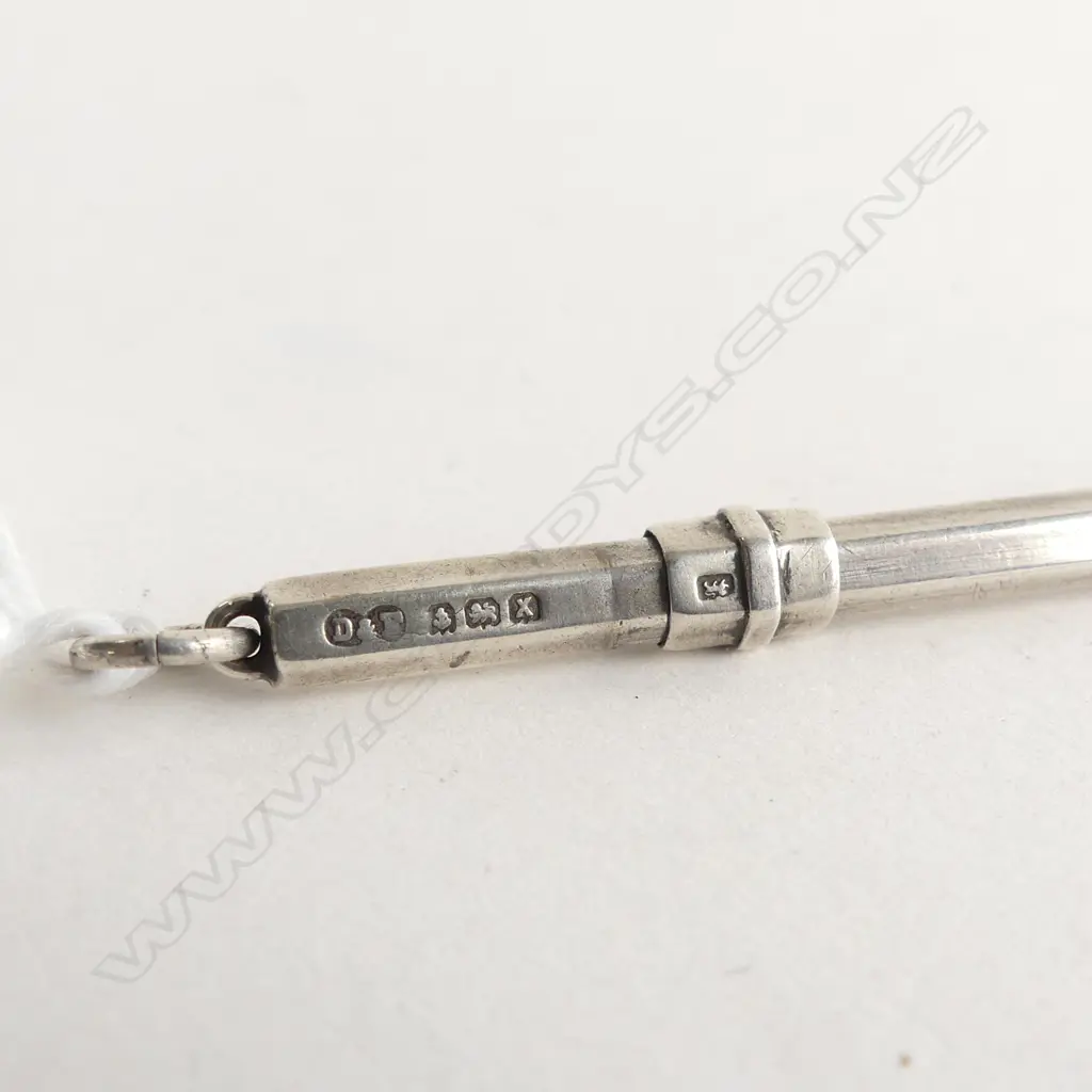 C1920 SILVER HEXAGONAL PROPELLING SWIZZLE STICK Image 1++