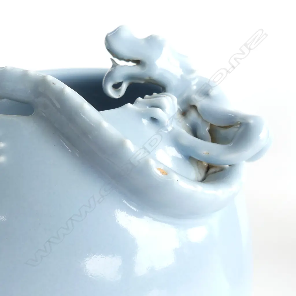 PR BLUE ORIENTAL VASES WITH APPLIED DRAGONS TO TOP RIM (H 185MM) + RED MOTTLE GLAZED VASE (H210MM)7 Image 1++
