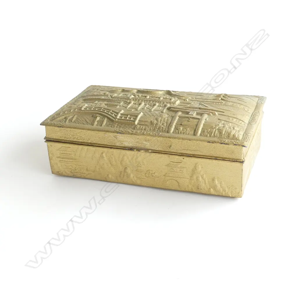 VINTAGE JAPANESE BRASS LIDDED WOOD LINED BOX L 155MM Image 1++