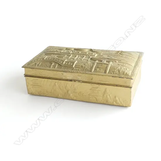 VINTAGE JAPANESE BRASS LIDDED WOOD LINED BOX L 155MM