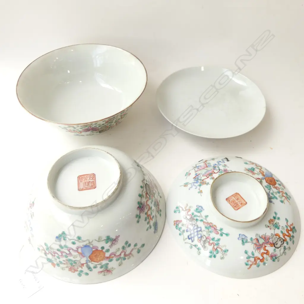PR ORIENTAL BOWLS (DIA 225MM) + 2 MATCHING FOOTED PLATES (DIA  210MM) 1 A/F Image 1++
