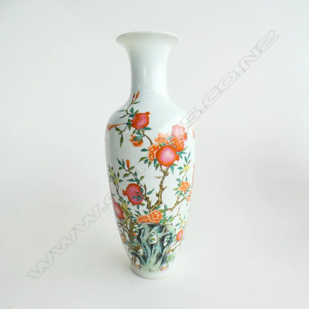 FINE QUALITY CHINESE SEMI-EGGSHELL VASE BEAUTIFULLY PAINTED POMEGRANITES AND BATS, OVER GLAZED BLUE QIANLONG MARK, AF Image 1++