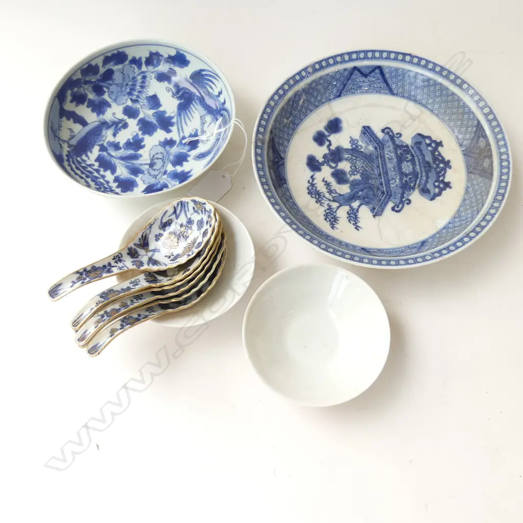 4 ASST ORIENTAL SM BOWLS (1 AF) & 6 PORCELAIN SPOONS L 130MM Image 1++