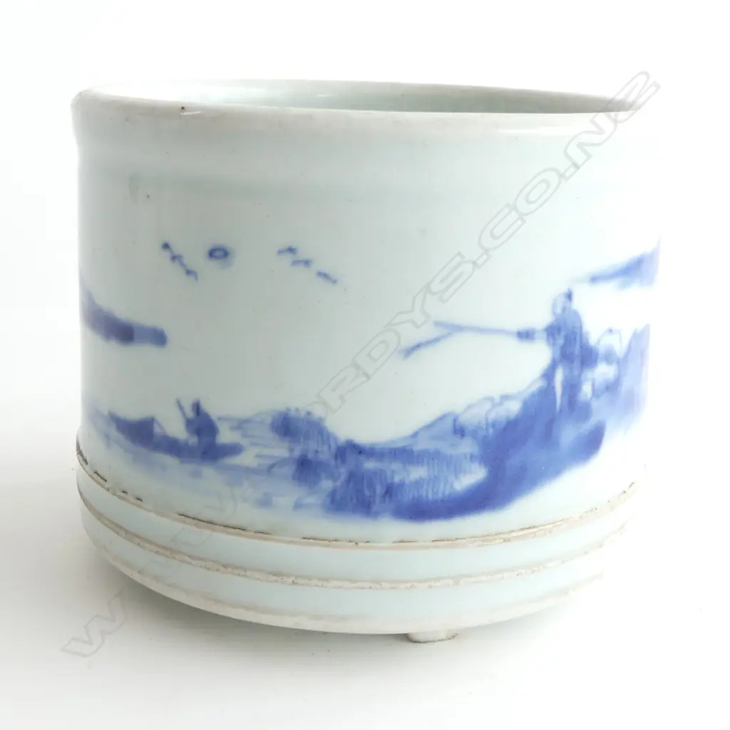 ORIENTAL BLUE & WHITE BRUSH POT (H 95MM) + SM BLUE & WHITE BOWL (DIA  130MM) Image 1++