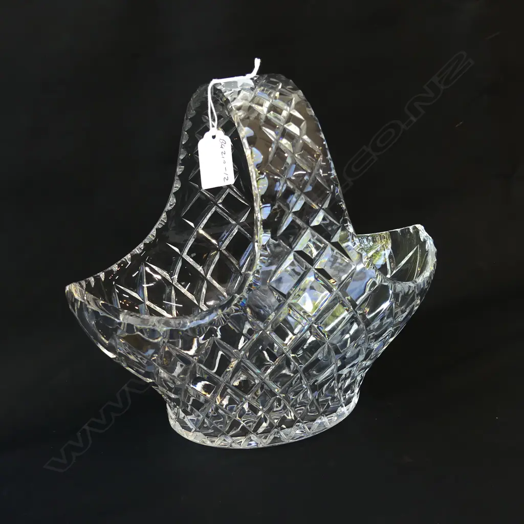 CRYSTAL BASKET 250 x 250mm Image 1++