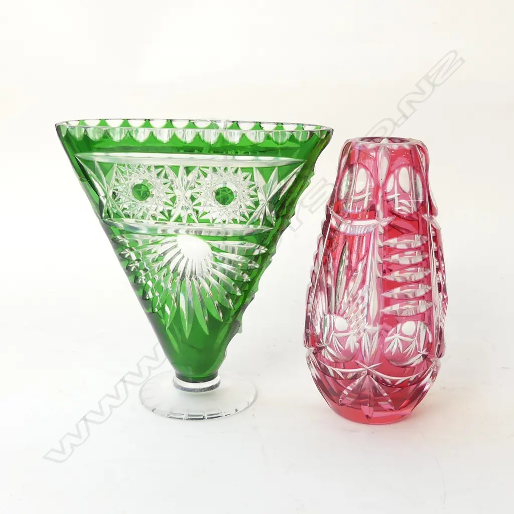 TWO VINTAGE BOHEMIAN CRYSTAL CUT VASES; 1 RED & 1 GREEN H.160MM Image 1++